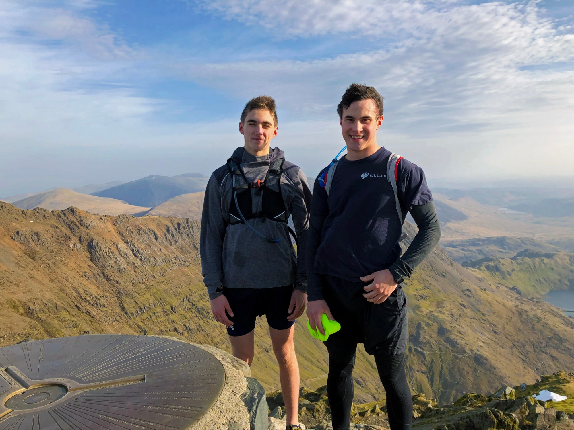 Image of pupils at the top of Mt Snowden