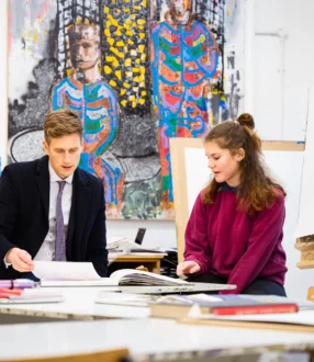 Richard Jones tutoring a student